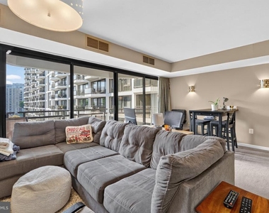 1530 Key Boulevard - Photo Thumbnail 7