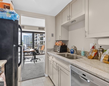 1530 Key Boulevard - Photo Thumbnail 15