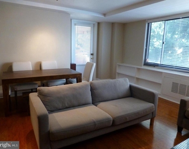 1021 Arlington Boulevard - Photo Thumbnail 16
