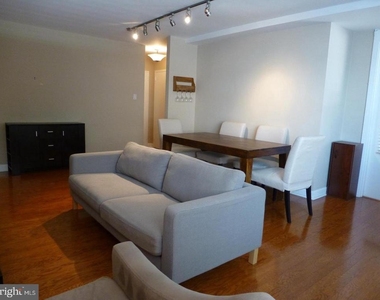 1021 Arlington Boulevard - Photo Thumbnail 17