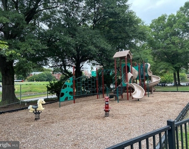 1021 Arlington Boulevard - Photo Thumbnail 38