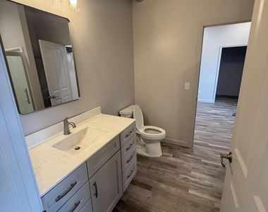 105 Beeson Street - Photo Thumbnail 5