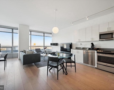 2930 Walnut Street - Photo Thumbnail 6