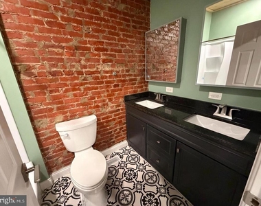 2643 N Mascher Street - Photo Thumbnail 13