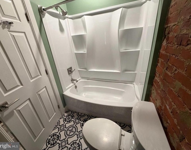 2643 N Mascher Street - Photo Thumbnail 12