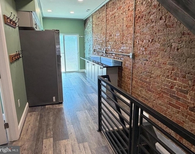 2643 N Mascher Street - Photo Thumbnail 5