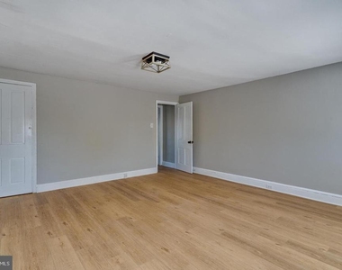 156 East Street - Photo Thumbnail 9