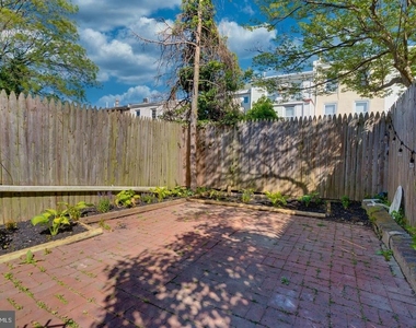 156 East Street - Photo Thumbnail 14