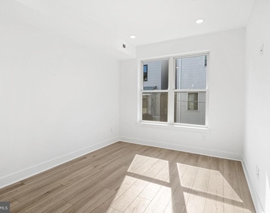 2524 Cecil B Moore Avenue - Photo Thumbnail 1