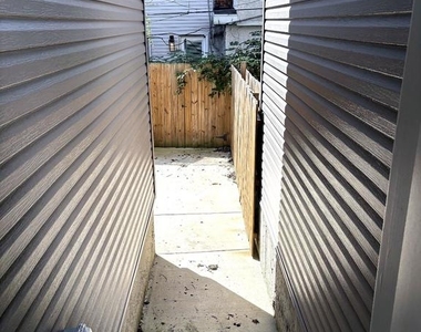 2524 Cecil B Moore Avenue - Photo Thumbnail 8