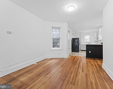 1618 S 54th Street - Photo Thumbnail 8