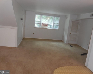 289 Greenough Street - Photo Thumbnail 1