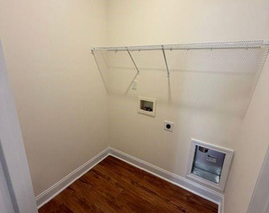 811 Linwood Avenue - Photo Thumbnail 6