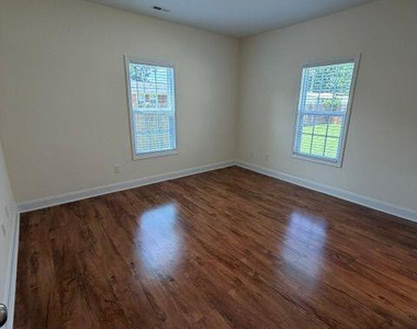 811 Linwood Avenue - Photo Thumbnail 8