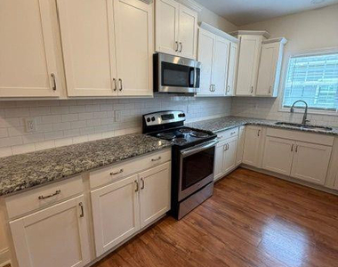 811 Linwood Avenue - Photo Thumbnail 3