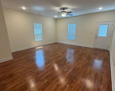 811 Linwood Avenue - Photo Thumbnail 16