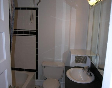 577 Green Lane - Photo Thumbnail 3