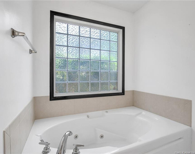 1406 Averton Court - Photo Thumbnail 13