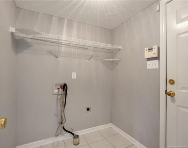 1406 Averton Court - Photo Thumbnail 20
