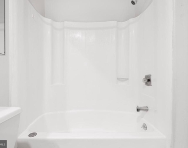 2031-5 South Street - Photo Thumbnail 20