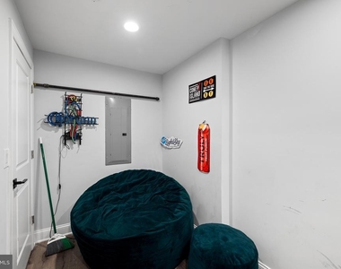1535 S Capitol Street - Photo Thumbnail 22