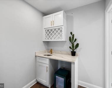 1535 S Capitol Street - Photo Thumbnail 12
