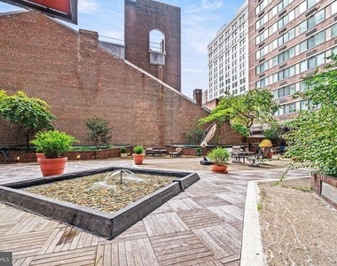 1420 Locust Street - Photo Thumbnail 10