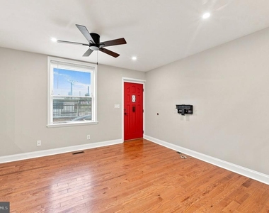 3256 Emery Street - Photo Thumbnail 3