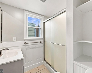 3256 Emery Street - Photo Thumbnail 9