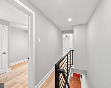 3256 Emery Street - Photo Thumbnail 10