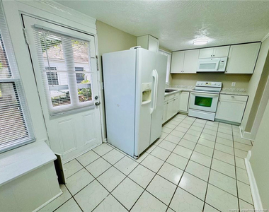 806 Caldwell Street - Photo Thumbnail 15