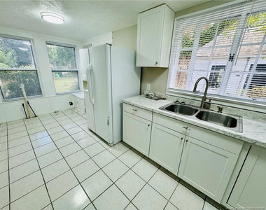 806 Caldwell Street - Photo Thumbnail 16