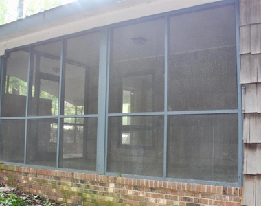 211 Lake Drive - Photo Thumbnail 22