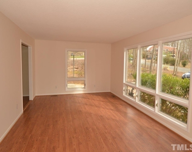 211 Lake Drive - Photo Thumbnail 1