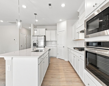 3910 Well Fleet Drive - Photo Thumbnail 8