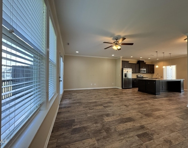 1122 Myers Point Drive - Photo Thumbnail 14