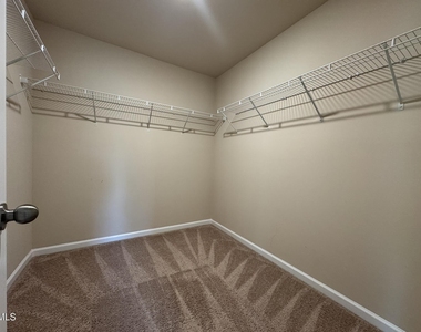 1122 Myers Point Drive - Photo Thumbnail 20