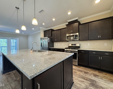 1122 Myers Point Drive - Photo Thumbnail 9
