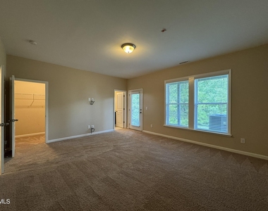 1122 Myers Point Drive - Photo Thumbnail 6