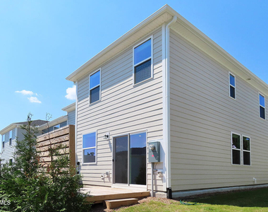 2206 Rabbitbrush Street - Photo Thumbnail 18