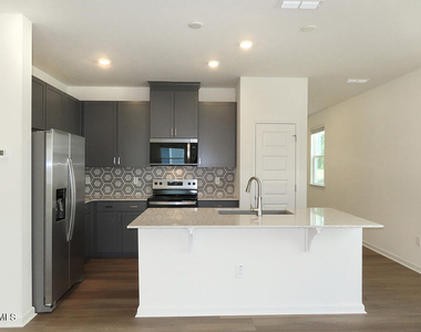 2206 Rabbitbrush Street - Photo Thumbnail 7