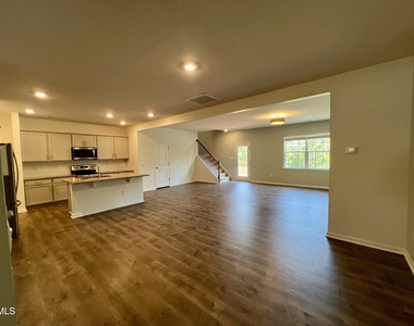41 River Bank Road - Photo Thumbnail 4