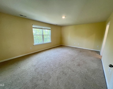 41 River Bank Road - Photo Thumbnail 21