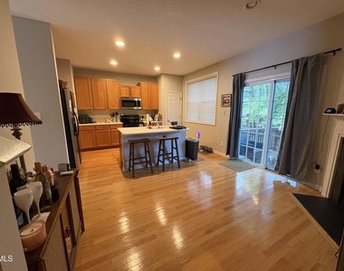 7342 Doverton Court - Photo Thumbnail 4