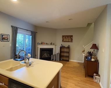 7342 Doverton Court - Photo Thumbnail 5