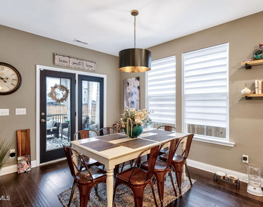 405 Hickory Run Lane - Photo Thumbnail 11