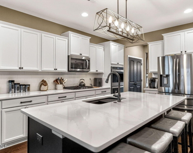 405 Hickory Run Lane - Photo Thumbnail 15