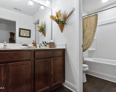 405 Hickory Run Lane - Photo Thumbnail 27