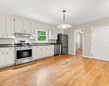1538 Clearwater Lake Road - Photo Thumbnail 10