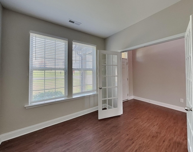 163 Green Willows Drive - Photo Thumbnail 15